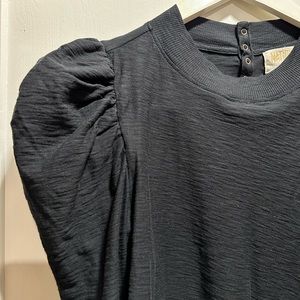 NATION puff sleeve top.  Size Small